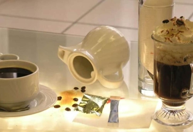 Отель Athens City