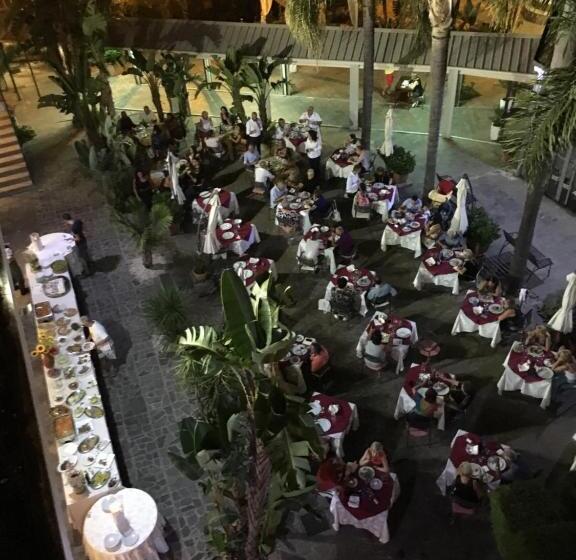 فندق Atlantis Palace