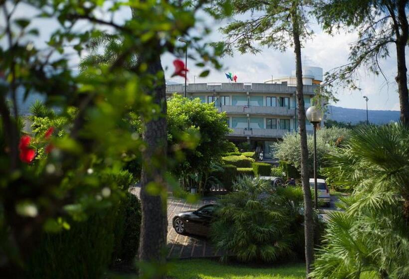 فندق Atlantis Palace