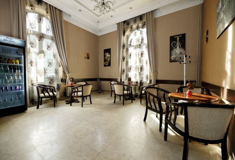 Atrium Hotel Ateneu City Center