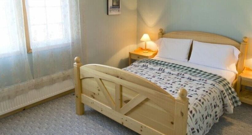 בית מלון כפרי Aurora Inn