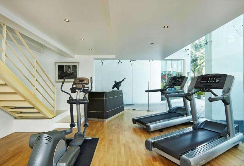 هتل Baraquda Heeton Pattaya By Compass Hospitality