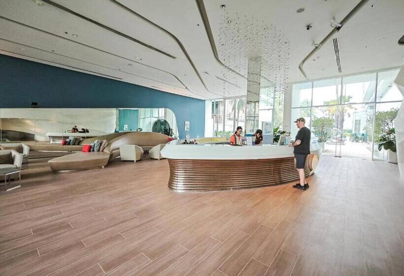 هتل Baraquda Heeton Pattaya By Compass Hospitality