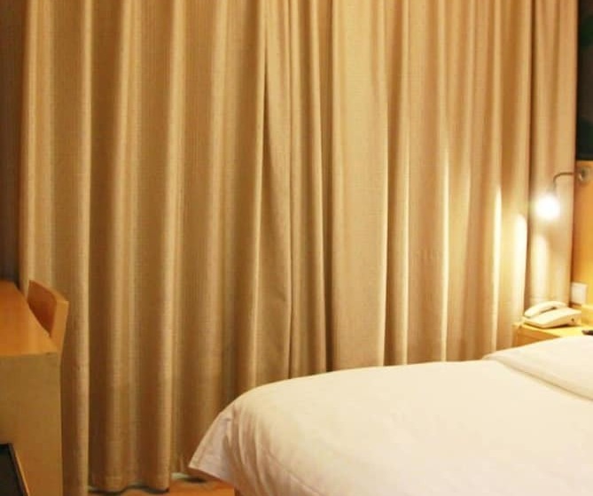 Отель Beijing Tiantan Xingcheng