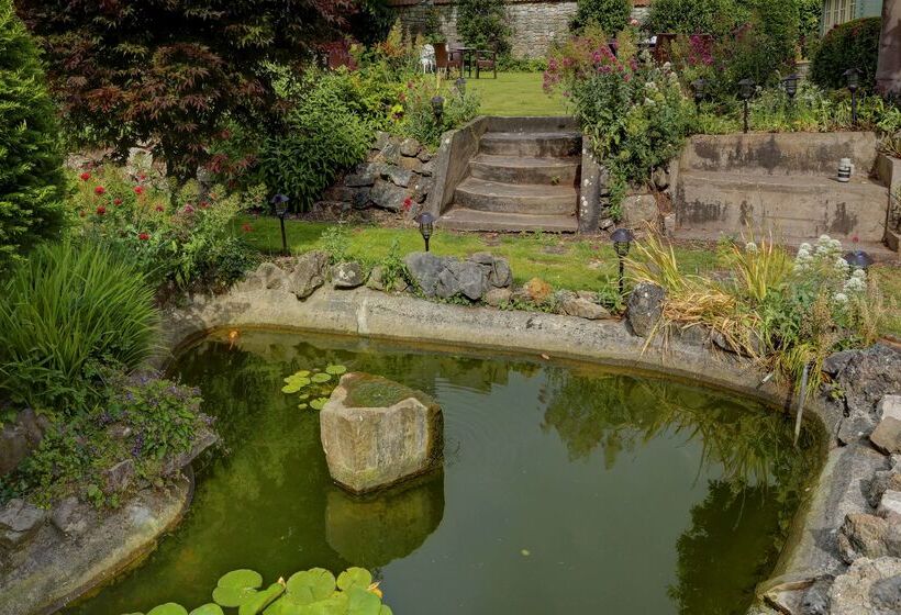 فندق Best Western Henbury Lodge