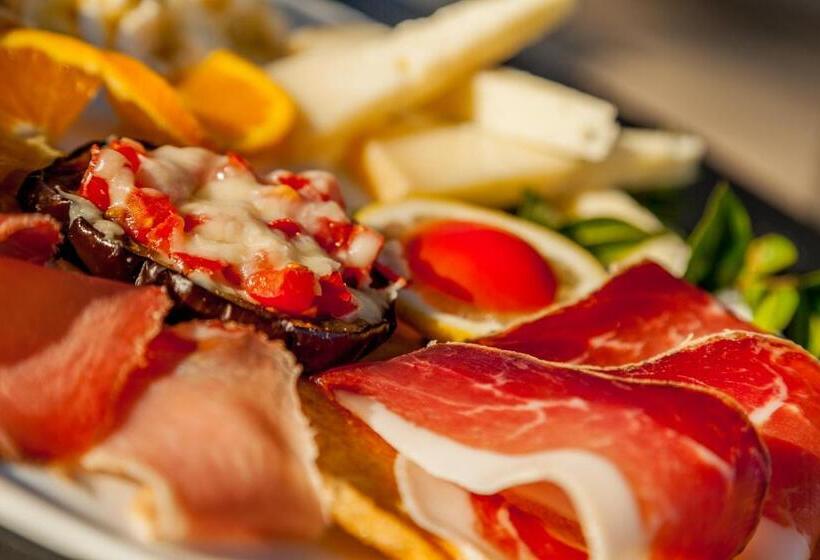 בית מלון כפרי Borgo Di Campagna