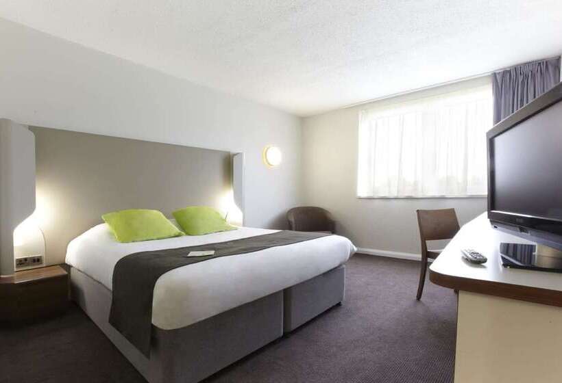 酒店 Campanile Bradford