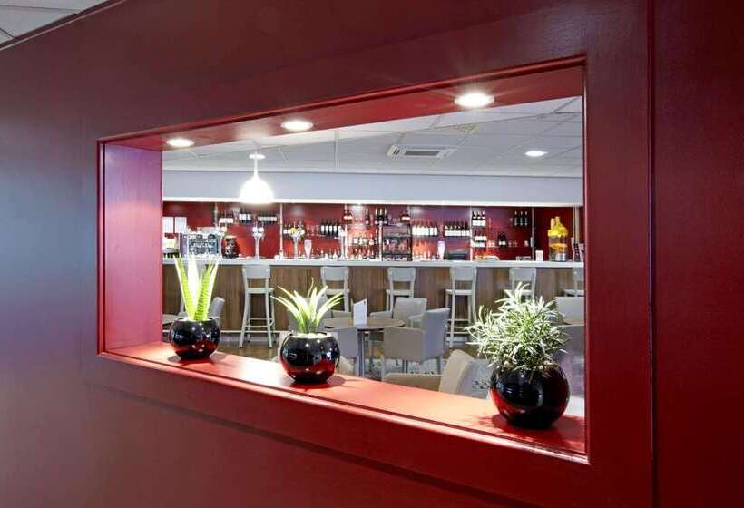 酒店 Campanile Bradford