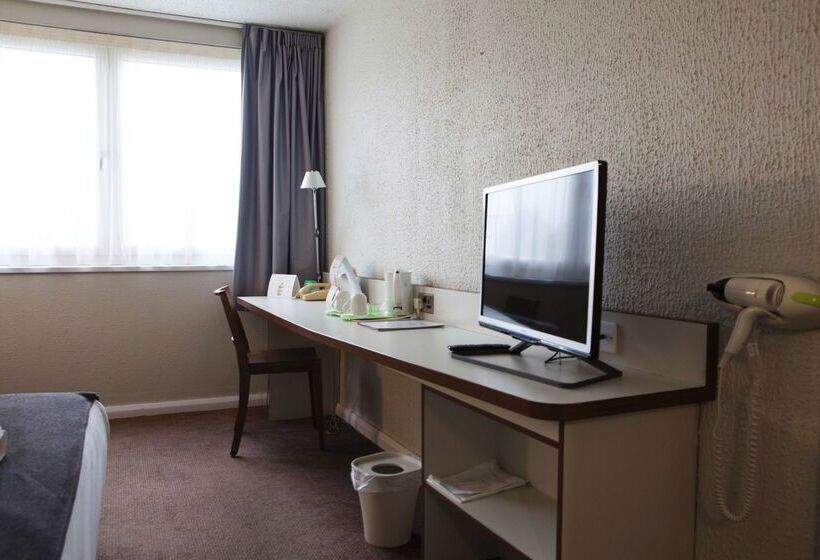 酒店 Campanile Bradford