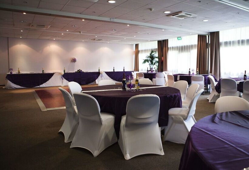 酒店 Campanile Bradford