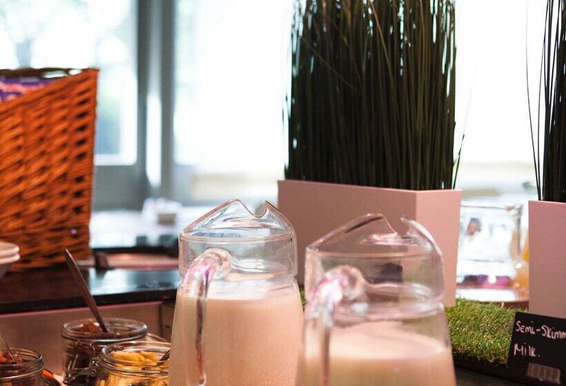 酒店 Campanile Bradford