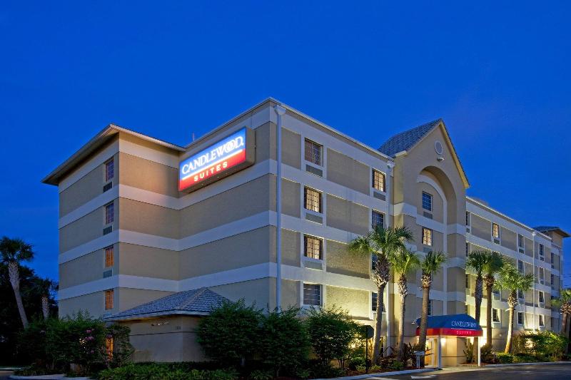Отель Candlewood Suites Fort Lauderdale Airport Cruise, An Ihg