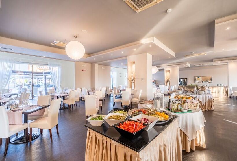 ホテル Capo Peloro