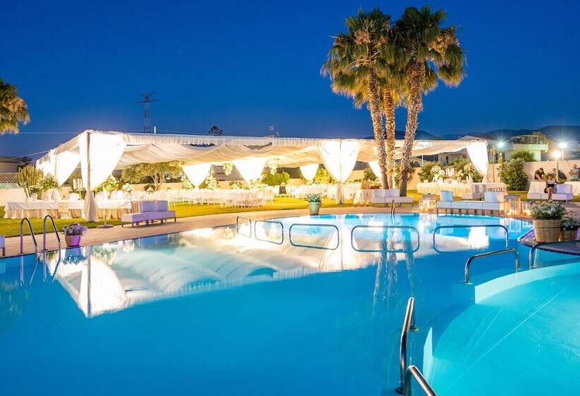 ホテル Capo Peloro