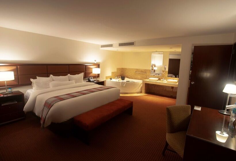 בית מלון כפרי Casa Andina Premium Miraflores