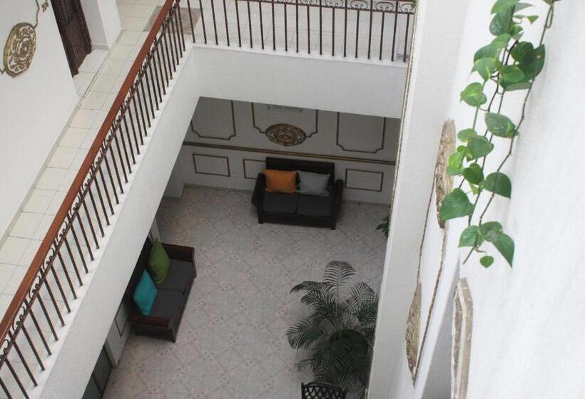 Отель Casa De La Luna