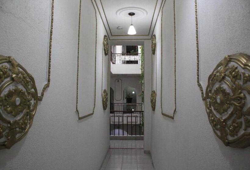 Отель Casa De La Luna