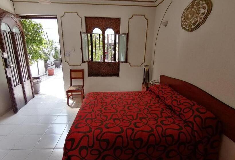 Отель Casa De La Luna