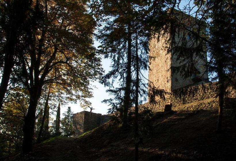 فندق Castello Di Petroia Dimora D Epoca