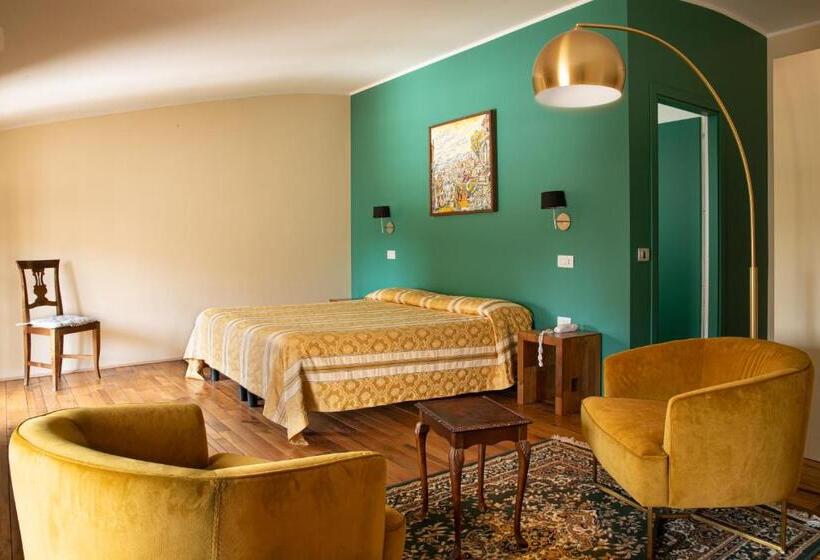 فندق Castello Di Petroia Dimora D Epoca