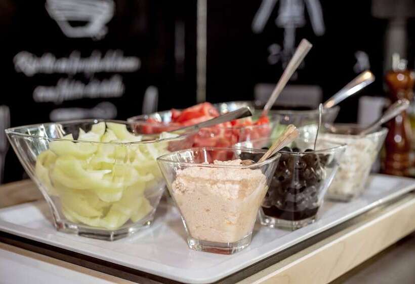 בית מלון כפרי Castle Garden