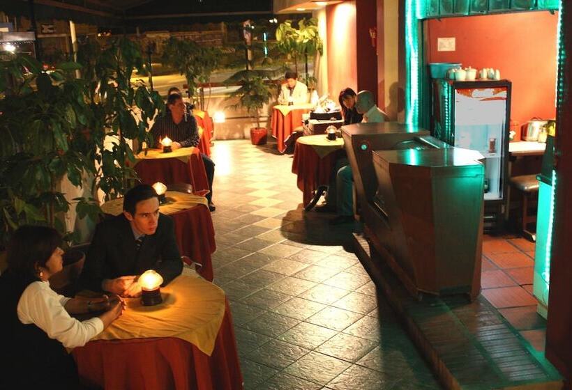 Charlies Place Hotel & Spa