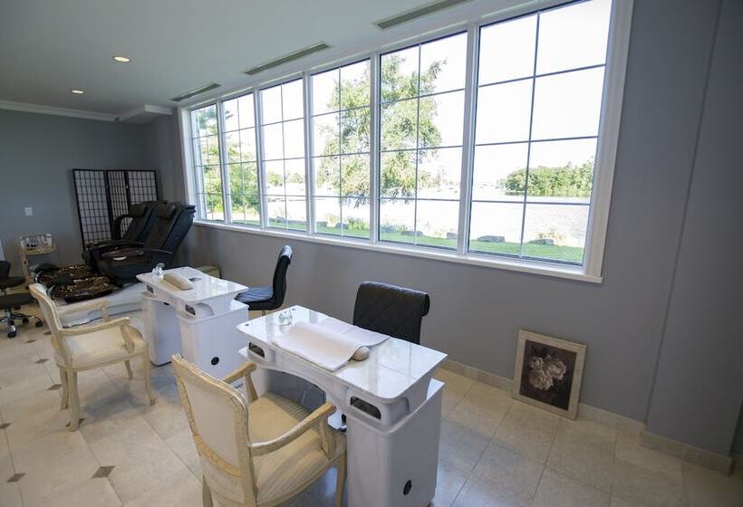 فندق Christie S Mill Inn & Spa, Bw Premier Collection