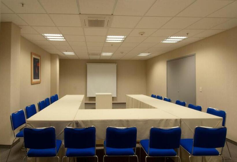 فندق City Express By Marriott Puebla Angelopolis