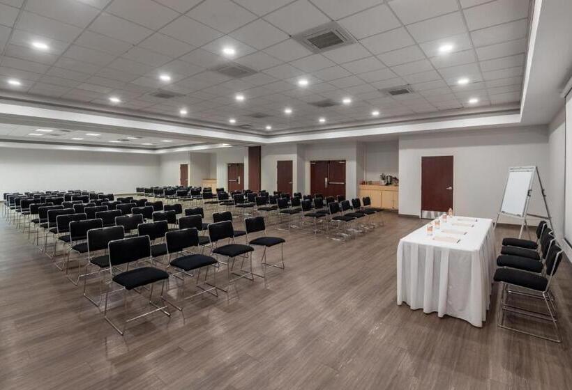 ホテル City Express By Marriott Silao Aeropuerto