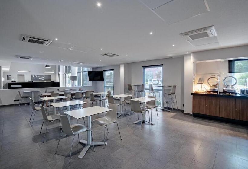 ホテル City Express By Marriott Silao Aeropuerto