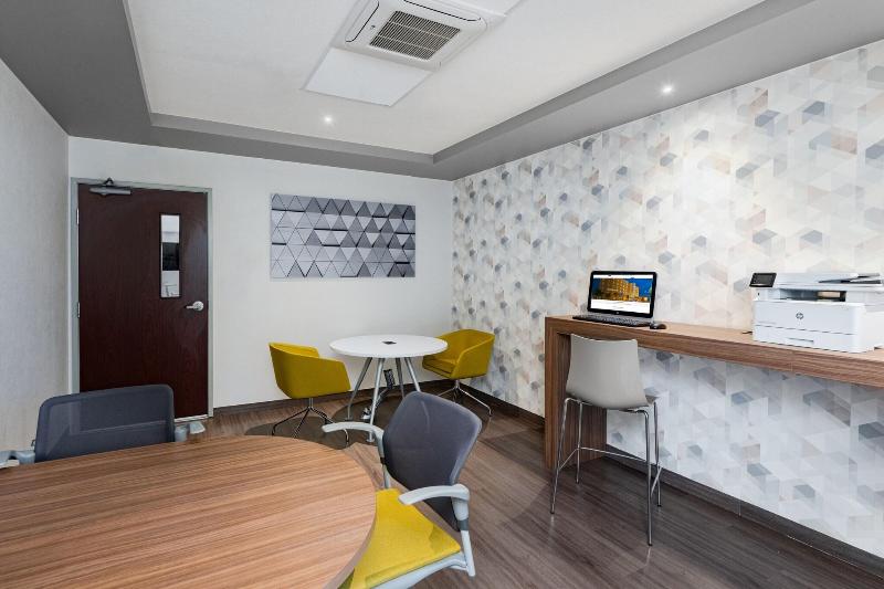 ホテル City Express By Marriott Silao Aeropuerto