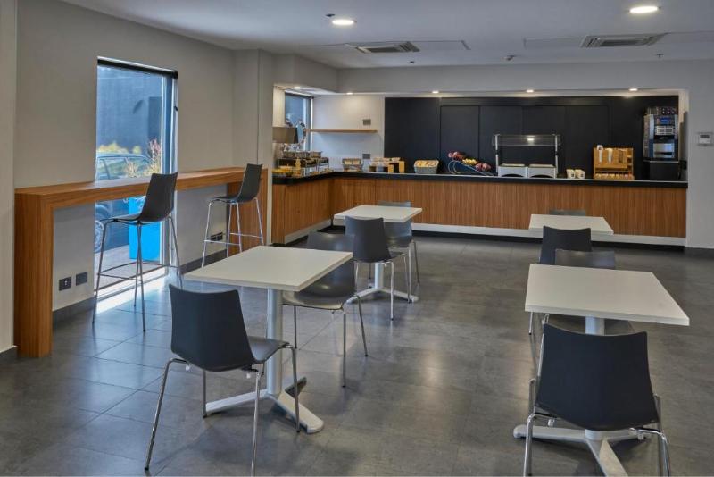 בית מלון כפרי City Express By Marriott Tijuana Rio