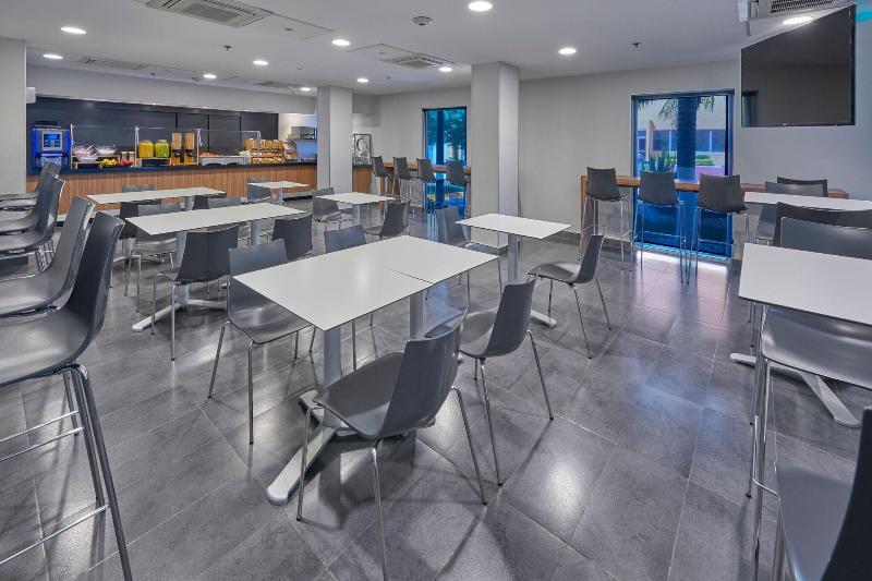 בית מלון כפרי City Express By Marriott Tijuana Rio