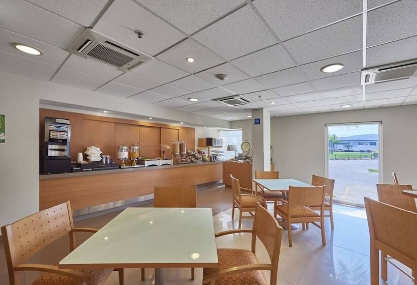 فندق City Express By Marriott Mazatlan