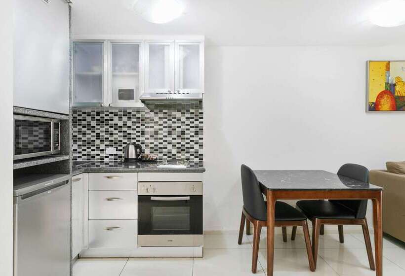 هتل Comfort Inn & Suites Burwood