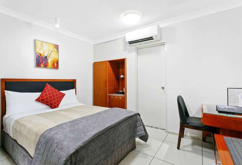 هتل Comfort Inn & Suites Burwood