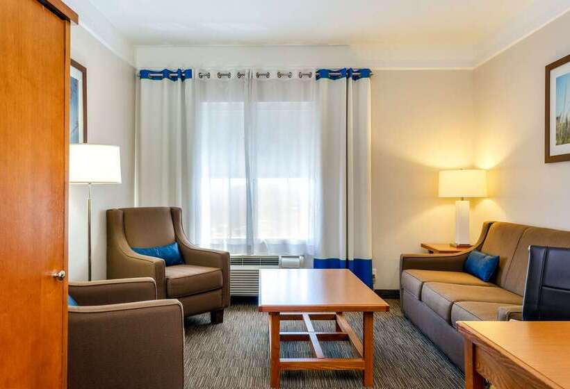 ホテル Spark By Hilton Savannah Airport