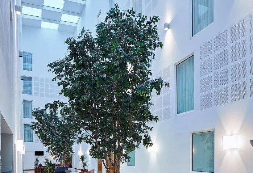 酒店 Courtyard By Marriott London Gatwick Airport