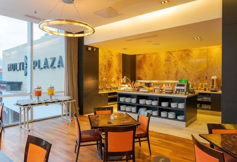 호텔 Courtyard By Marriott Panama Multiplaza Mall