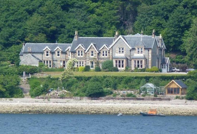 Отель Creag Mhor Lodge