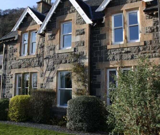 Отель Creag Mhor Lodge