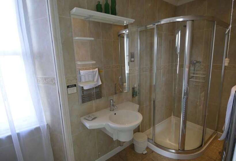 Отель Creag Mhor Lodge