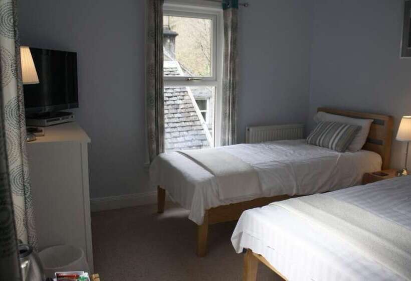 Отель Creag Mhor Lodge