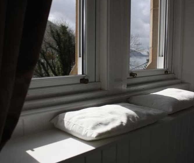 Отель Creag Mhor Lodge