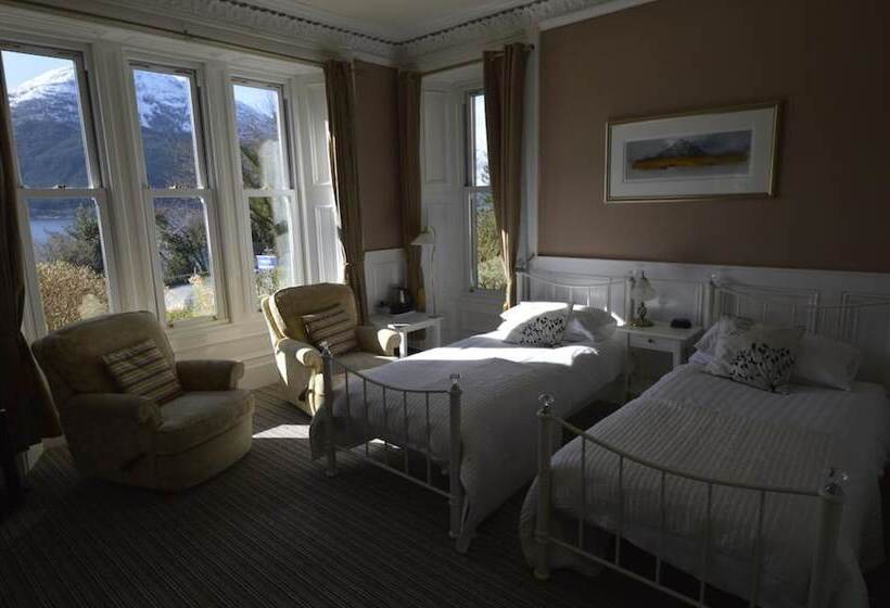 Отель Creag Mhor Lodge