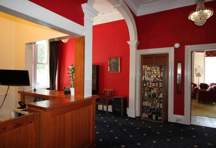 Отель Creag Mhor Lodge