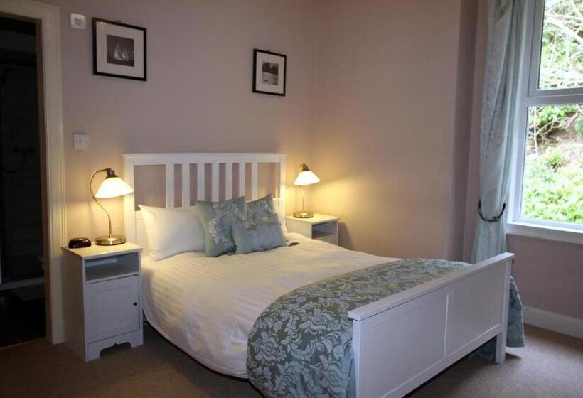 Отель Creag Mhor Lodge