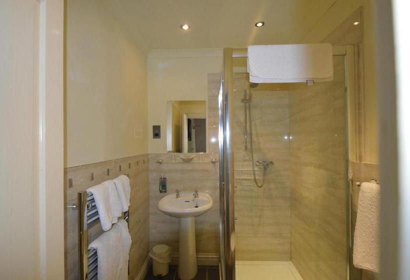 Отель Creag Mhor Lodge