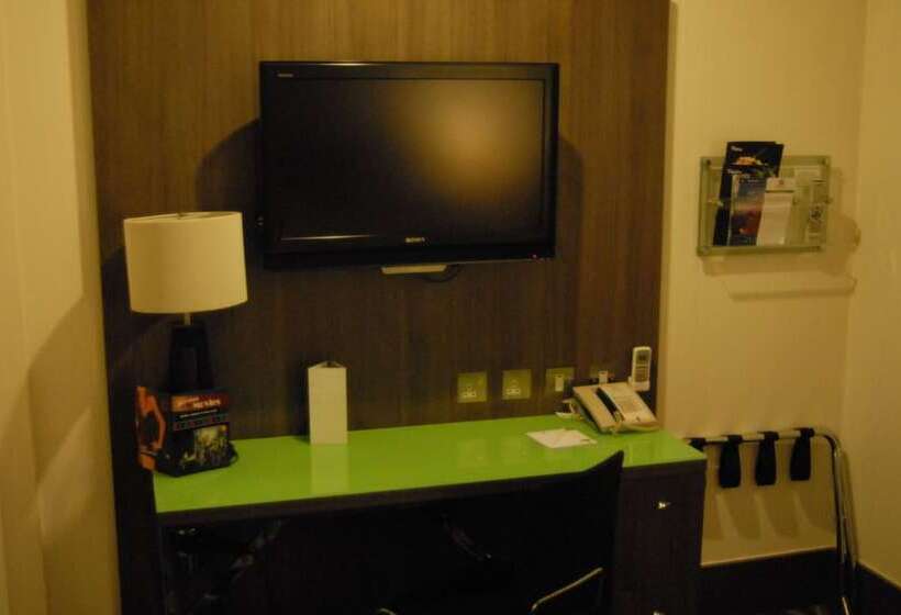 호텔 Crowne Plaza London   Kingston By Ihg