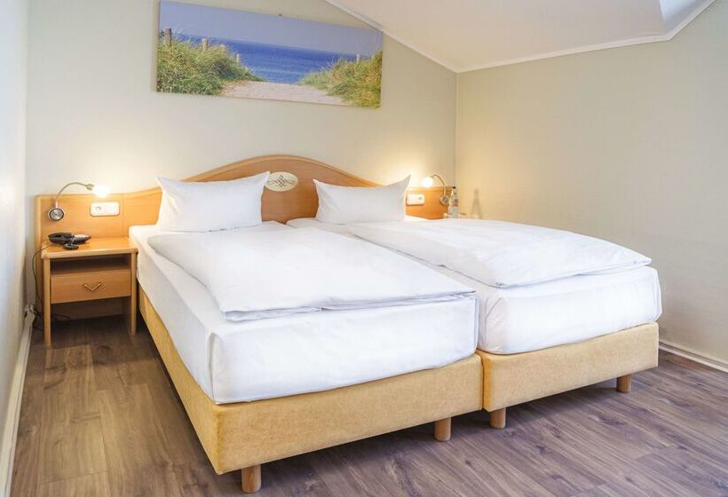 Отель Dänischer Hof Altenholz By Tulip Inn